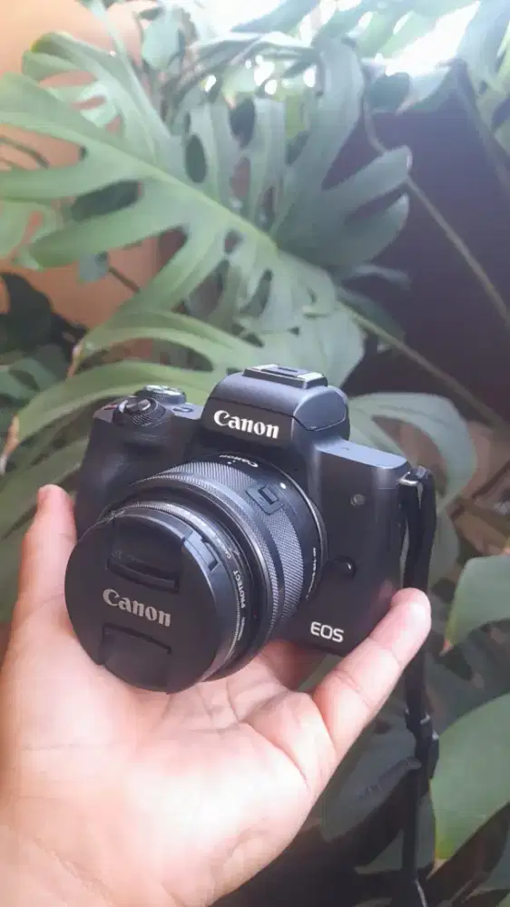 CANON M50 MARK I