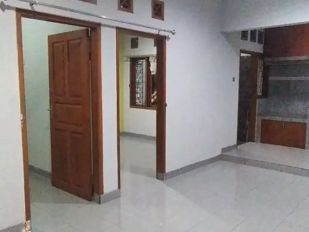 Dijual Rumah di Belakang Samsat Cimahi strategis, pinggir jalan tol