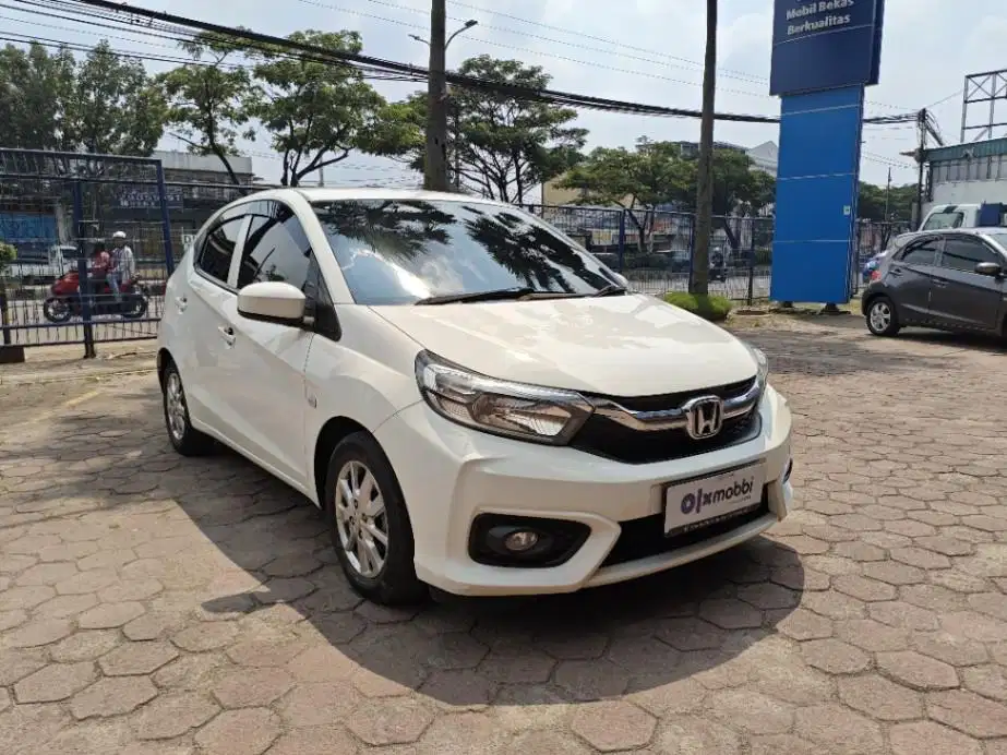 DP MURAH Honda Brio Satya 1.2 E Bensin-AT 2019 Putih CYBZD