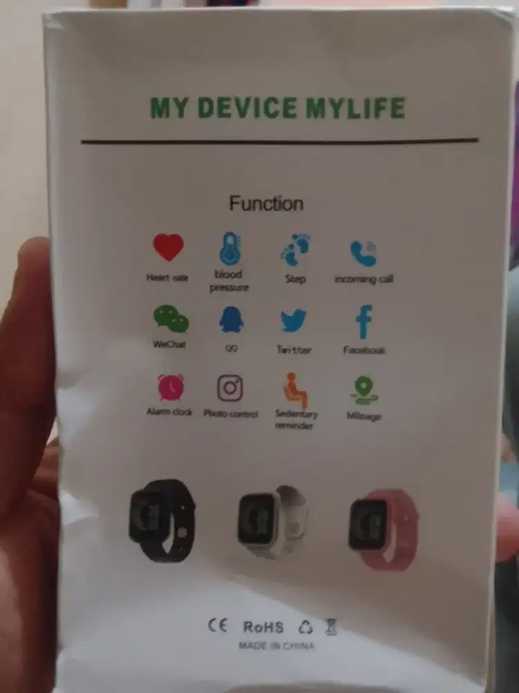 Jam tangan smartwatch