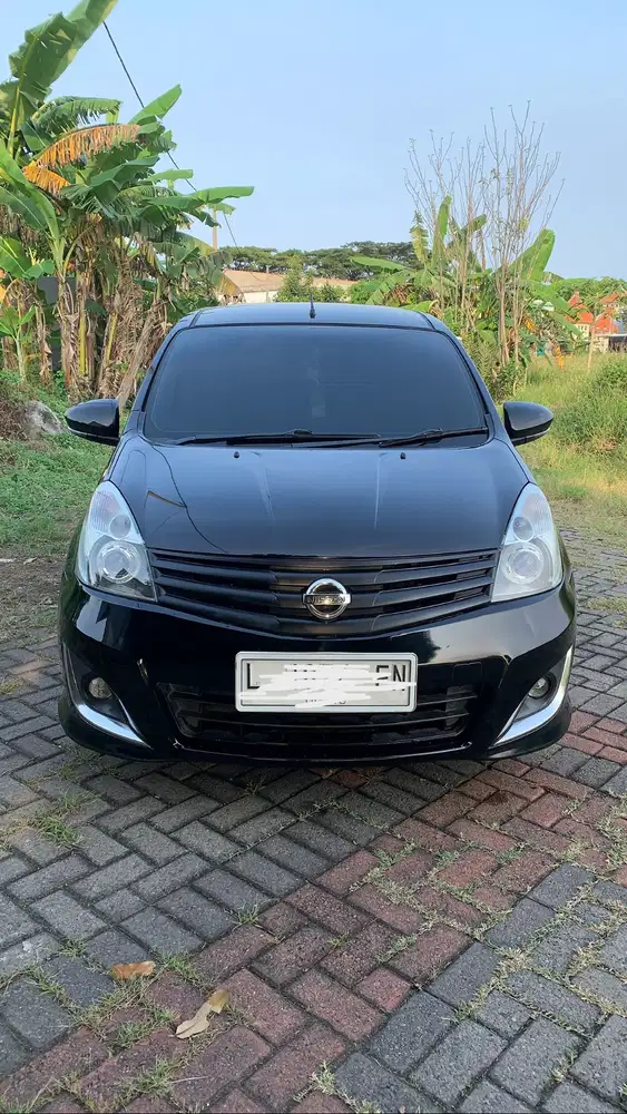 Jual santai Nissan Grand Livina 1.5 XV AT Tahun 2013 Barang simpanan
