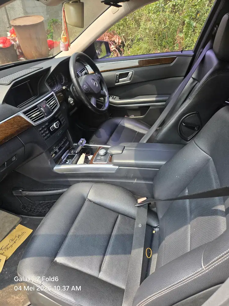 Mercedes-Benz E200 2012 Bensin
