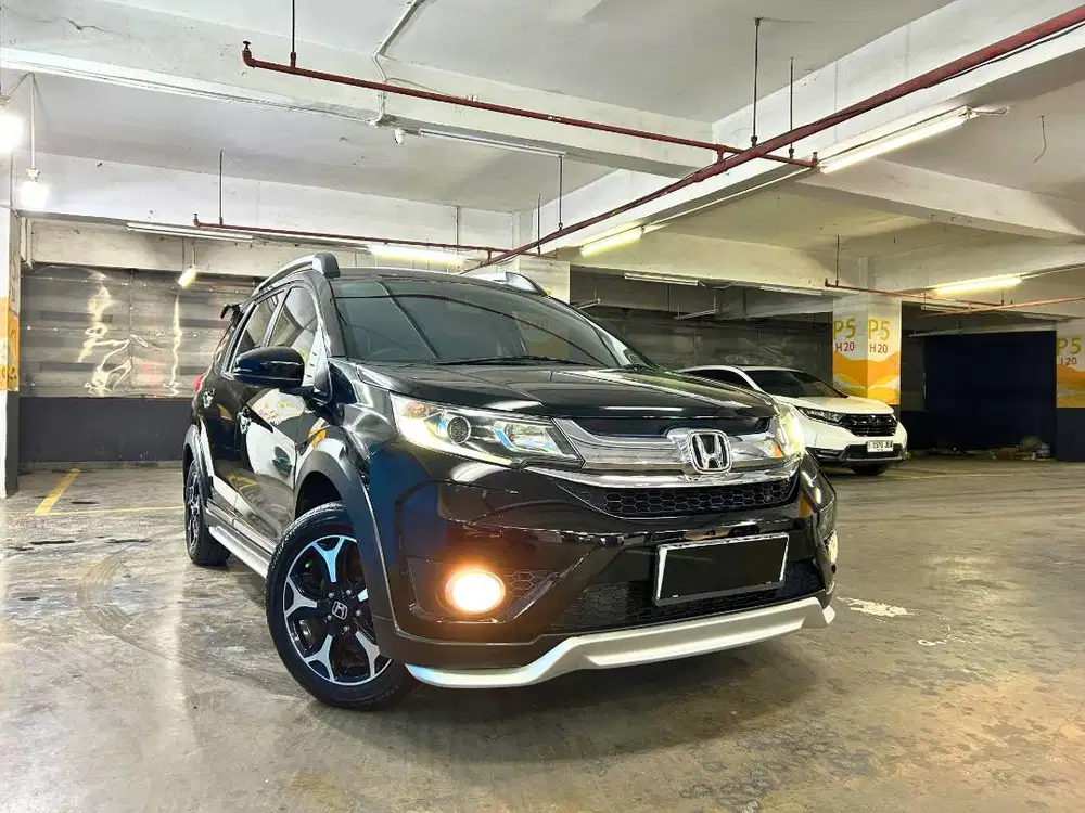 BRV Prestige 2016 odometer 50 ribuan km tangan 1 dr baru service recor