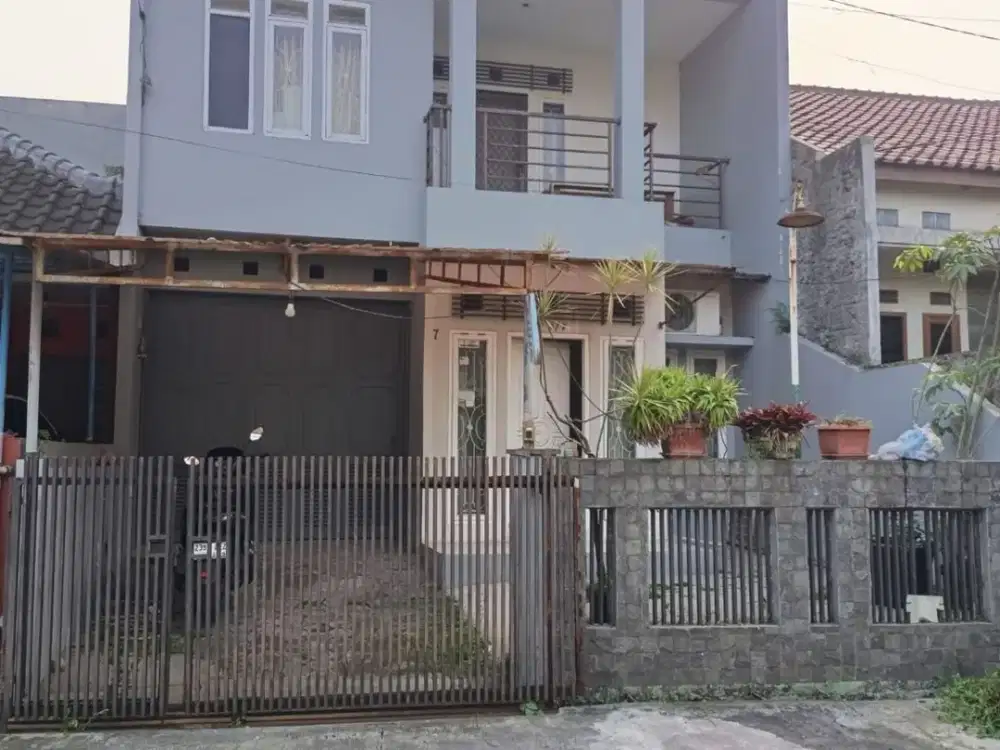 Dijual Rumah 2 lantai bangunan sendiri bukan dari developer di Komplek Pasadena Babakan Ciparay Kota Bandung
