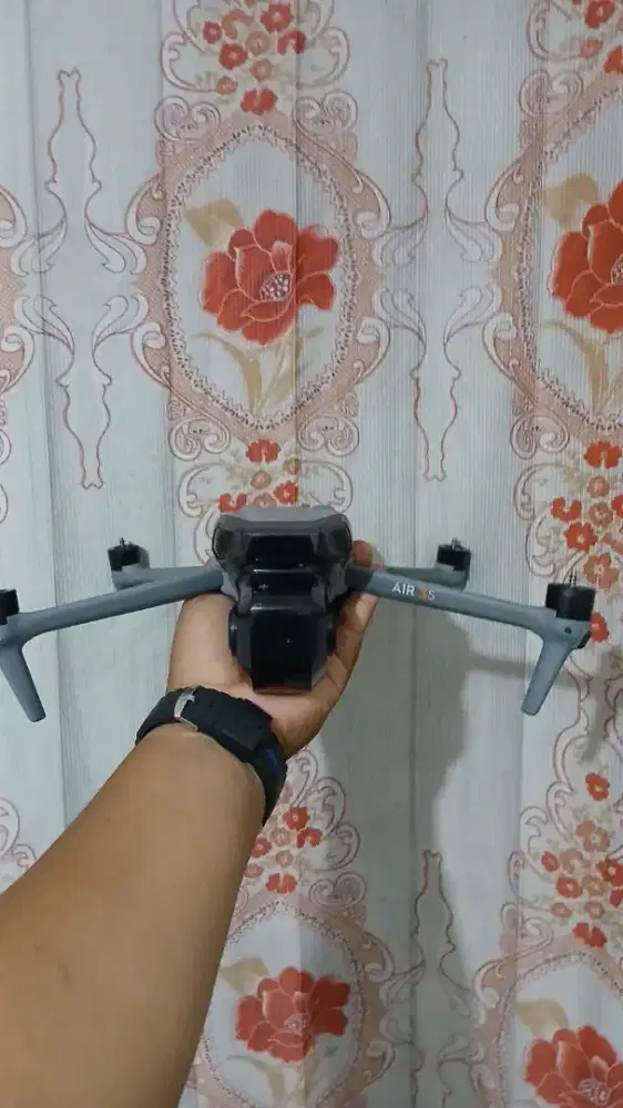DJI AIR 3S GOOD CONDITION