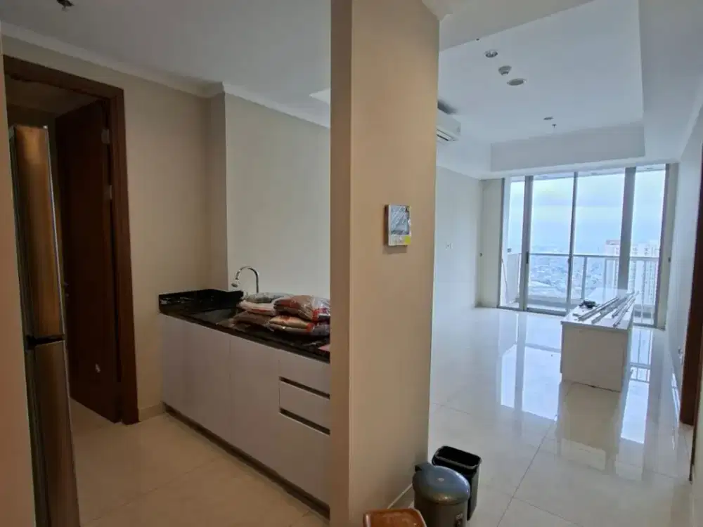 2BR+1 Semi Furnished Kondominium Taman Anggrek Residences - Jakarta Barat