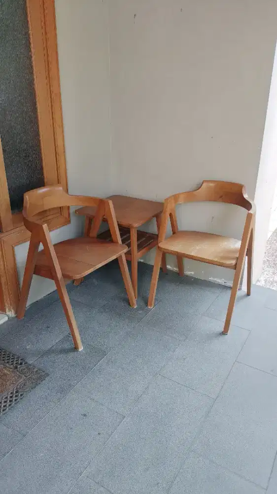 Kursi teras plus meja