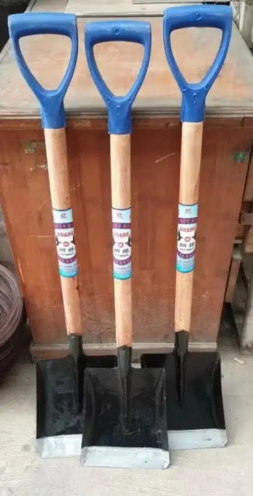SKOP PASIR MODEL RATA ( BESI ATAU KAYU)