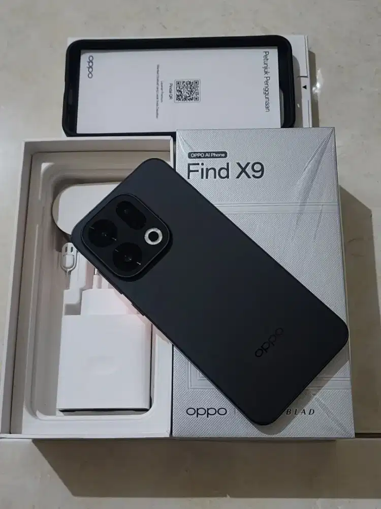 Oppo Find X9 5G 16/512Gb Hitam, Aktif 23/4/2026, kondisi 100% Mulus