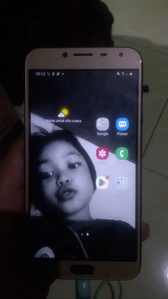 Samsung J4 batangan