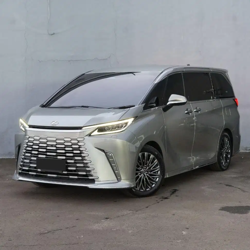Lexus LM350h VIP 2023 Pemakaian 2024 Hybrid 4 Seater