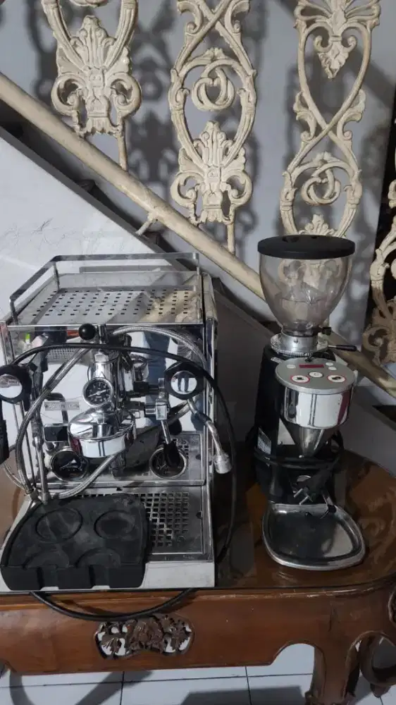 Mesin profitec pro 700 + glinder mazzer dan stabilizer