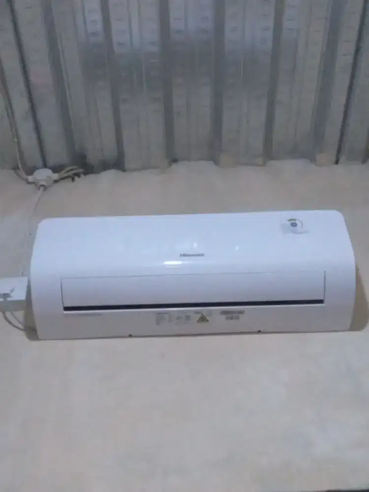AC 1 pk merek hisense