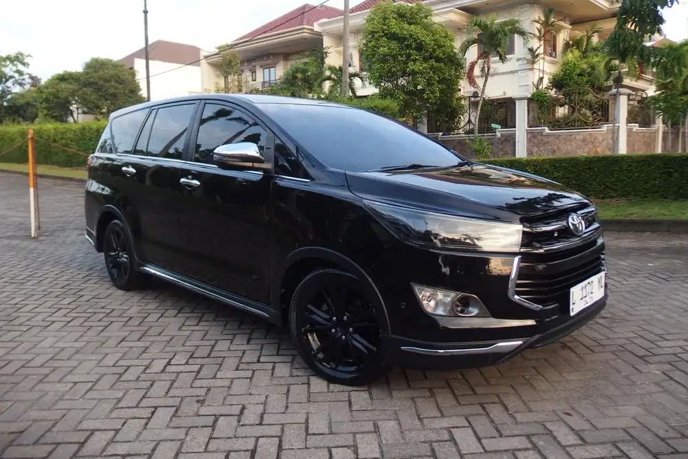 Reborn Venturer Matik 2018 Diesel Odo 90 rb an Uang Muka Rp.100 JT