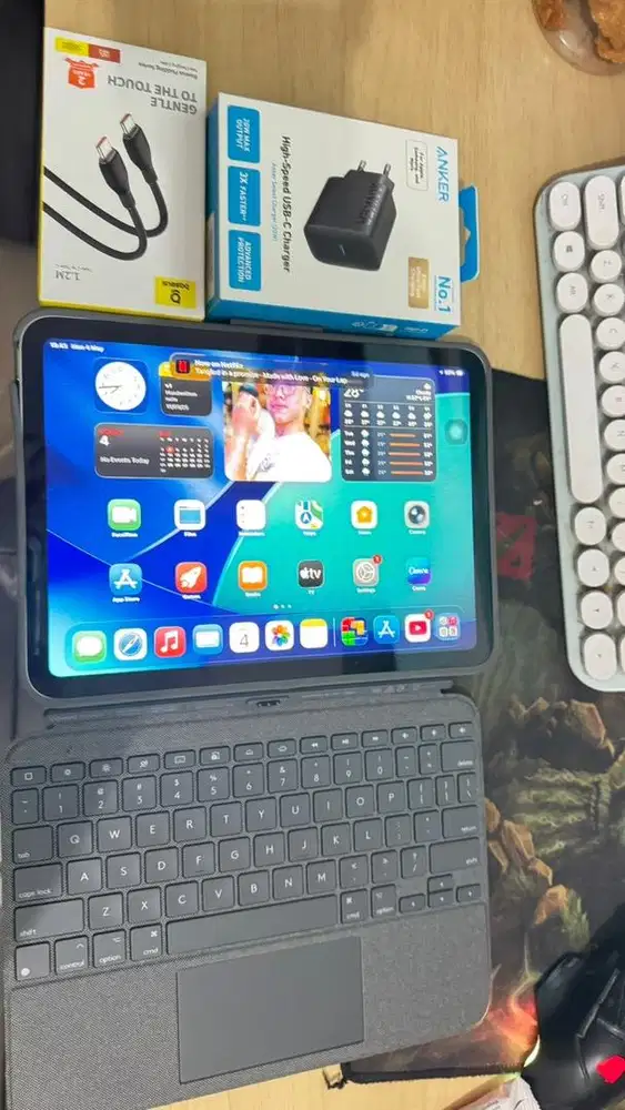 Apple ipad 10 ibox 64gb free keyboard logi fullset