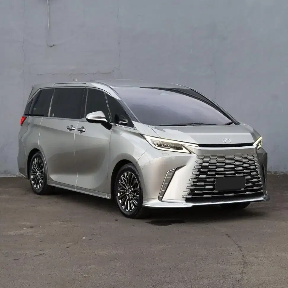 Lexus LM350h VIP 2023 Pemakaian 2024 Hybrid 4 Seater