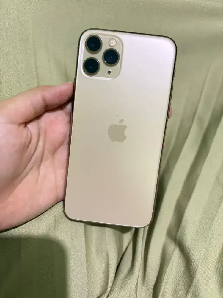 iphone 11 pro 64gb inter gold LL/A