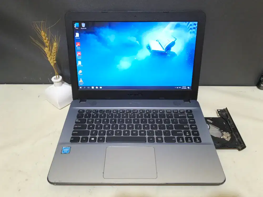 Laptop Asus X441SA Intel Celeron N3060 Ram 2Gb Hdd 500Gb Batrey Awet