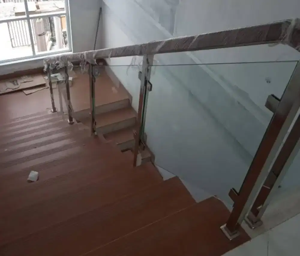 Railing tangga stainless minimalis @68