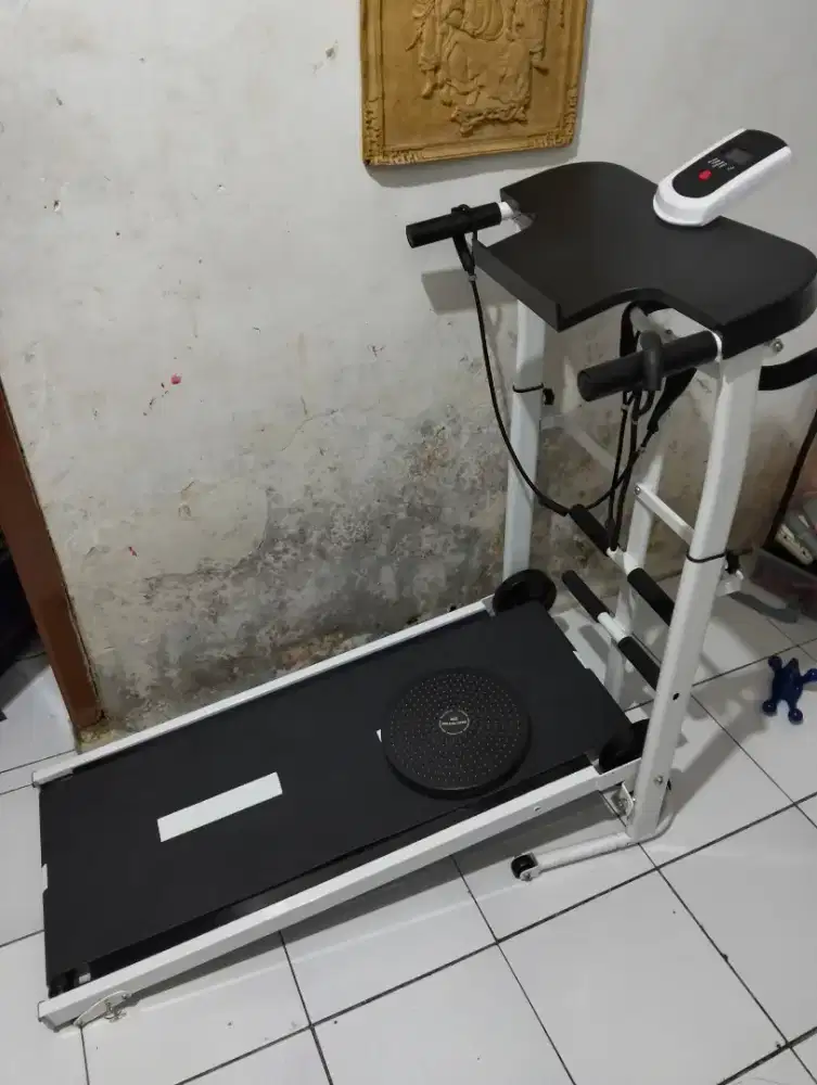 Treadmil manual 4 fungsi mulus siap pakai