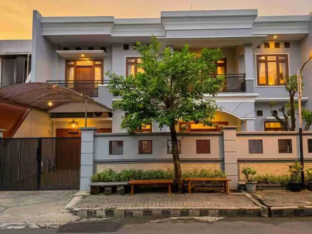 Rumah Manyar Kwalitas Premium