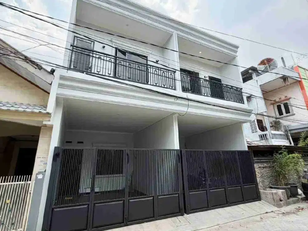 Dijual Rumah Baru 2 Lantai Bonus Kitchen Set di Cipondoh Makmur