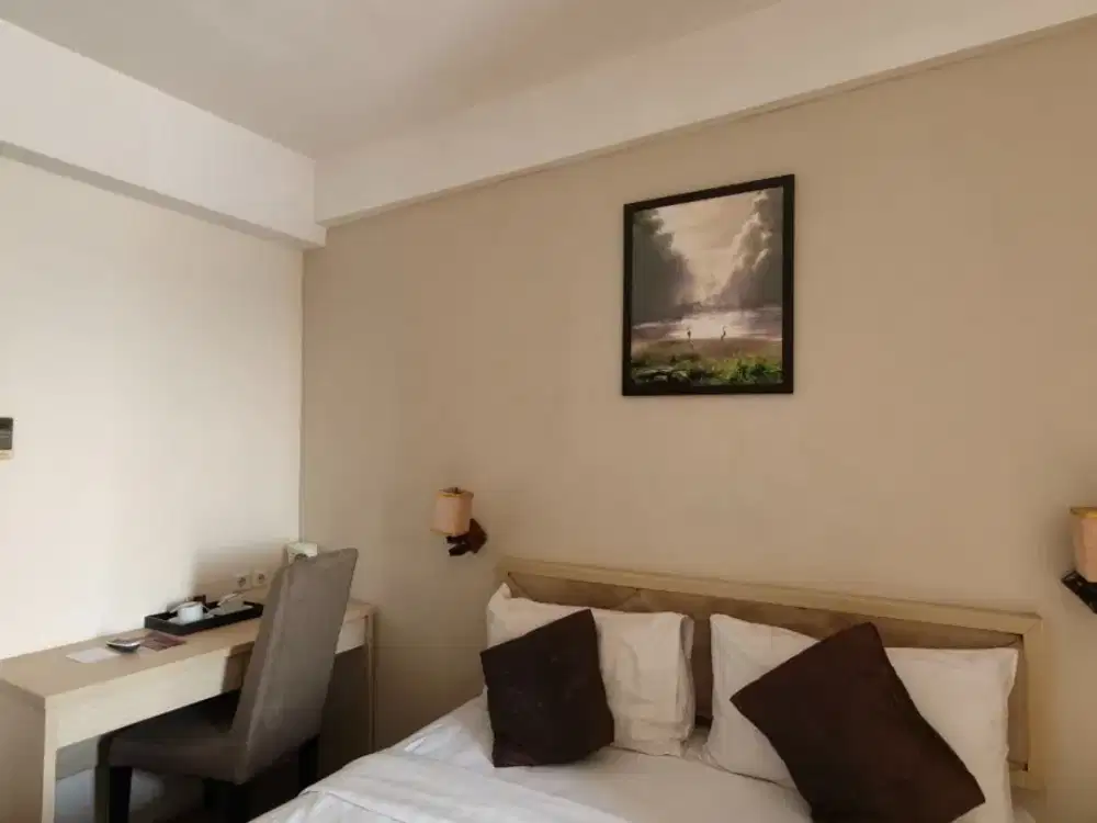 DIJUAL APARTEMEN GUNAWANGSA MANYAR TOWER A LANTAI 17 FURNISHED