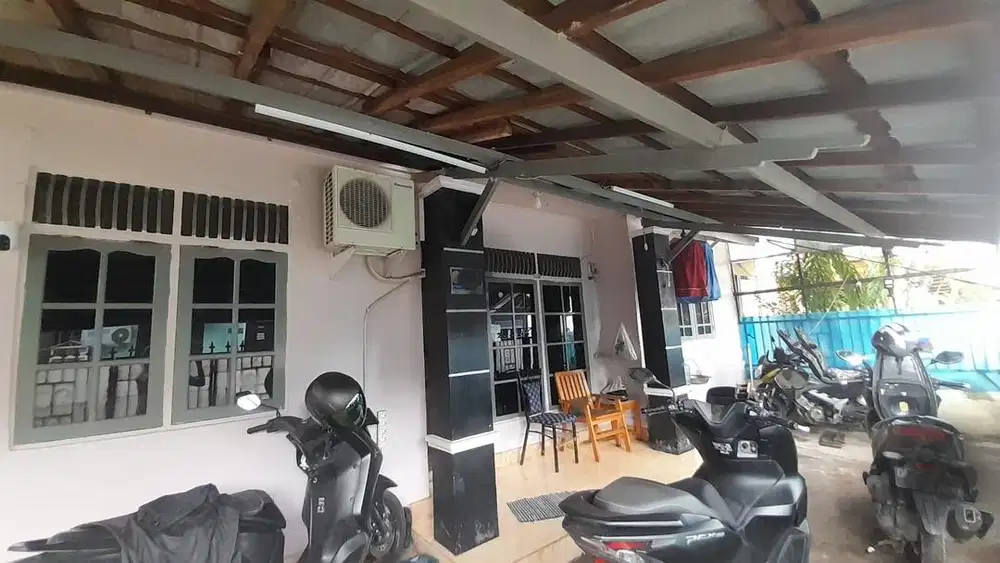 Dijual Rumah di Komplek AMD Permai