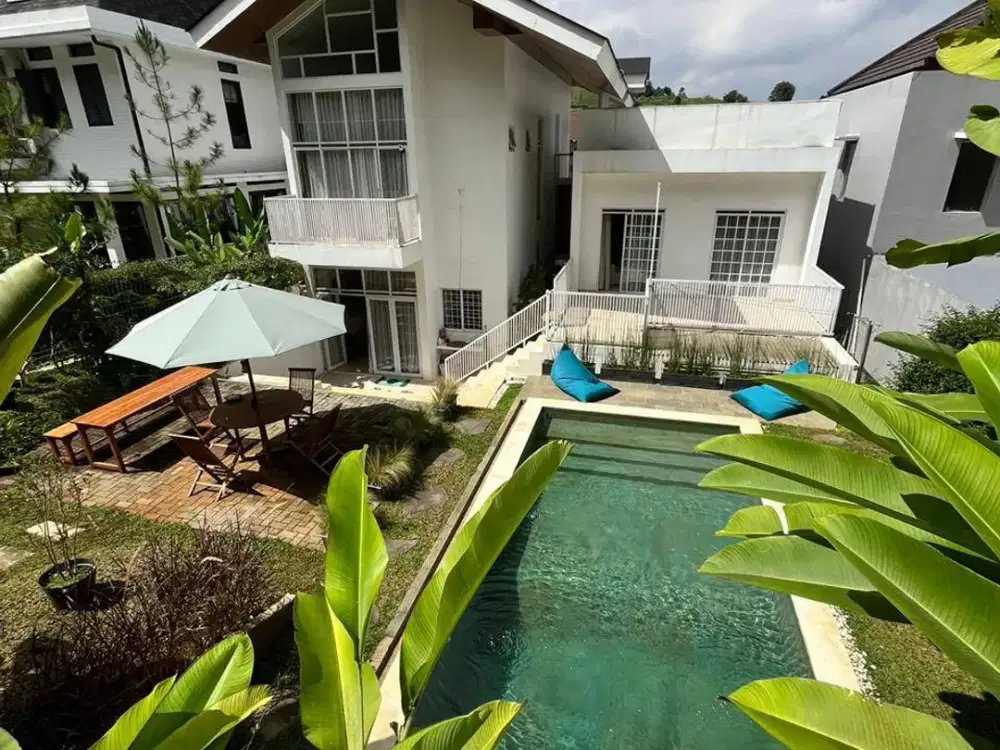 Rumah Aestetic Komplek Resort Dago Pakar Menarik