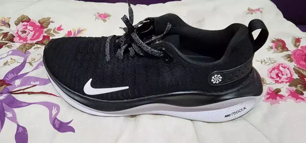 Sepatu Nike Size 45