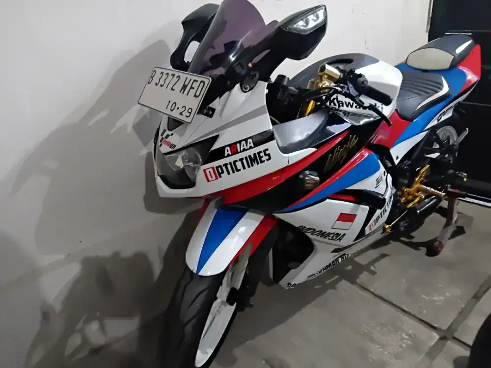 Jarang Ada! Ninja 250 Karbu 2011 Proper, Racing Look, Mesin Sehat