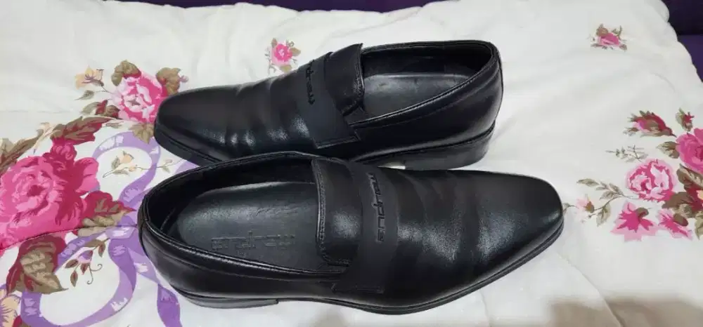 Sepatu Andrew Pantopel Size 41