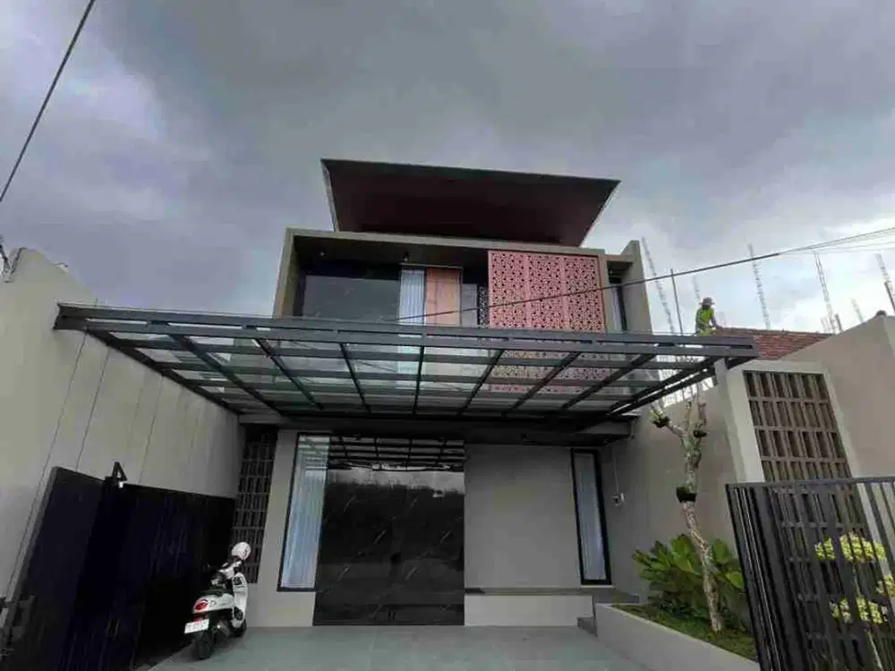 RUMAH MEWAH FULL FURNISHED DI MINOMARTANI NGAGLIK SLEMAN YOGYAKARTA