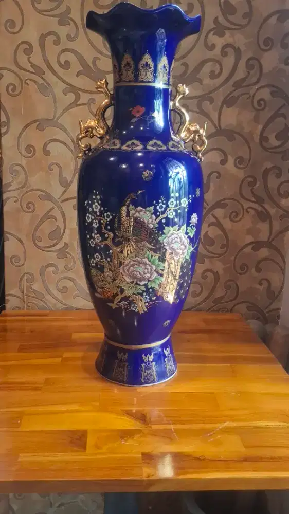 Guci keramik cina antik