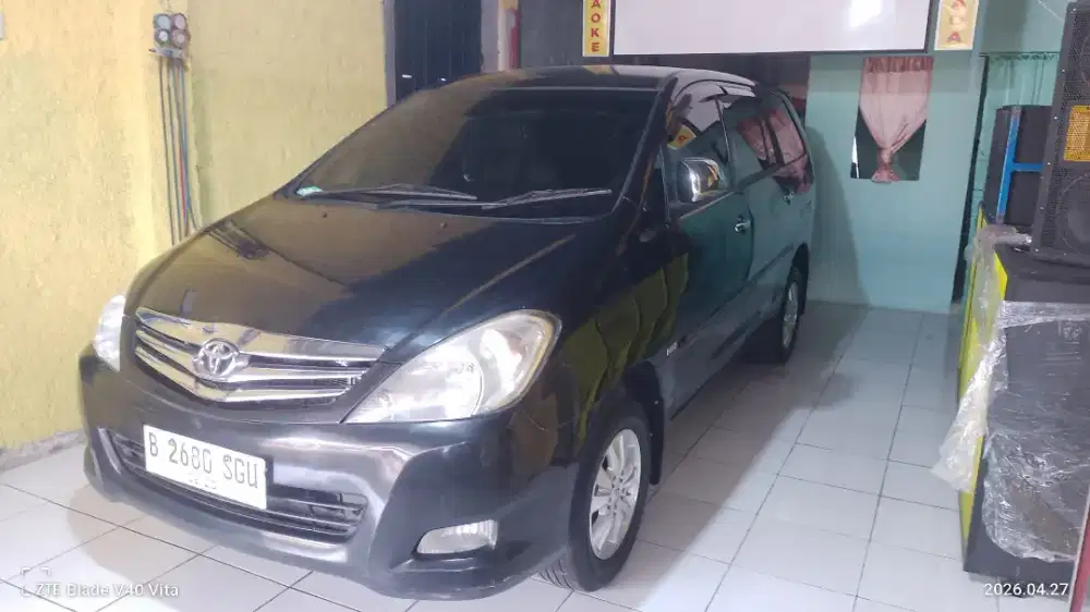 Innova v 2.0 bensin 2010 termurah