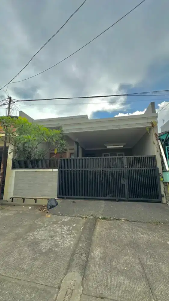Dijual Rumah Siap Huni buah batu bandung dekat Mall & RS(Butuh Cepat)