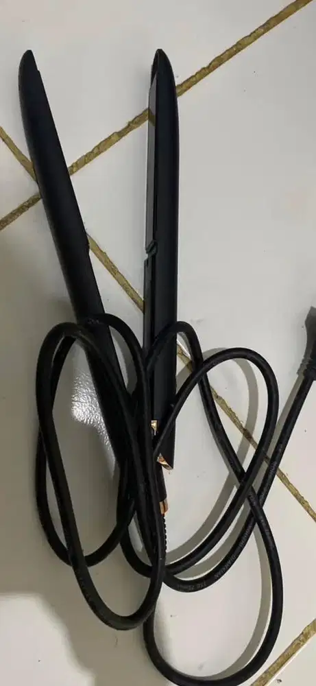 Catokan rambut dipakai 1x tanpa box