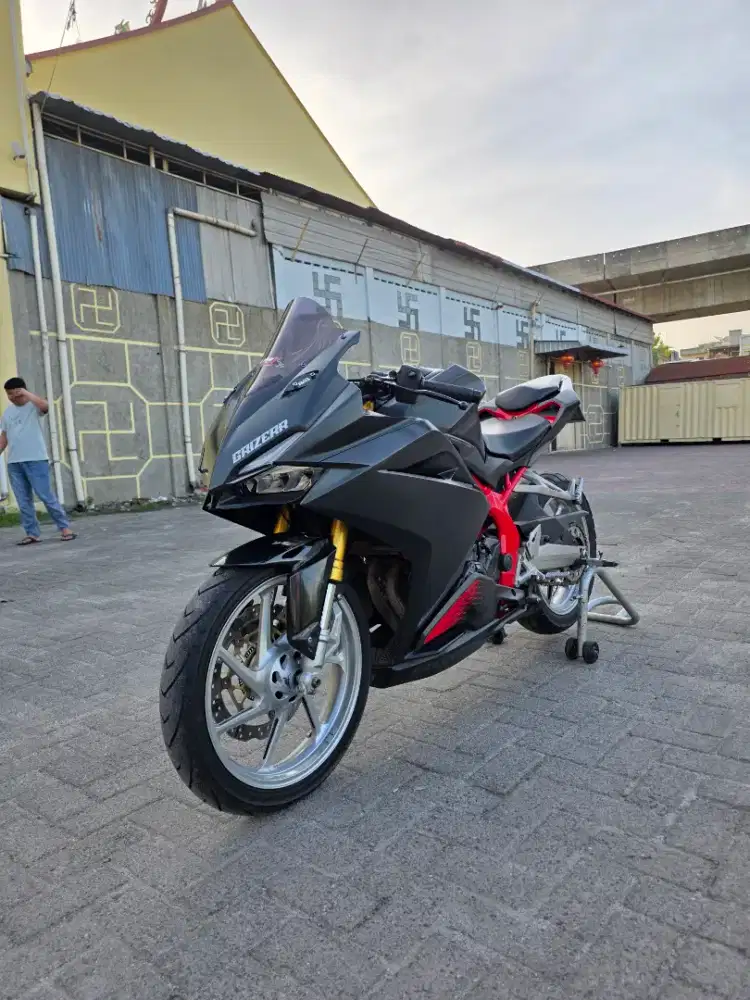 Honda CBR 250RR ABS Hitam Chasis Merah 2019