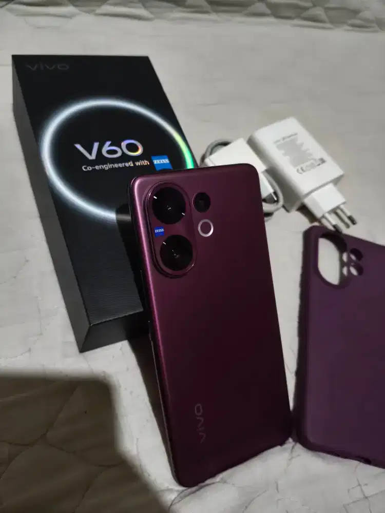 VIVO V60 5G 12+12/256gb mulus 100%,garansi lawas 16 bulanan, kdd minus