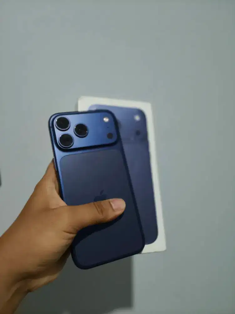 iPhone 17 promax 256gb blue