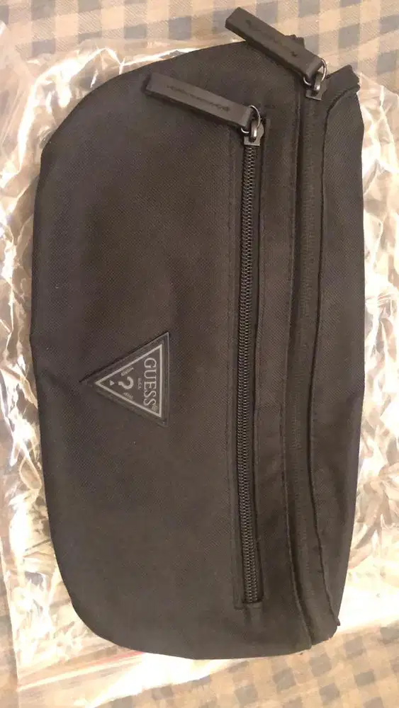 tas guess slempang original beli di store