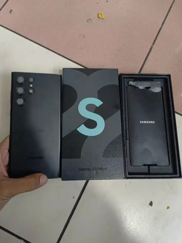 Samsung S22 Ultra 12/256