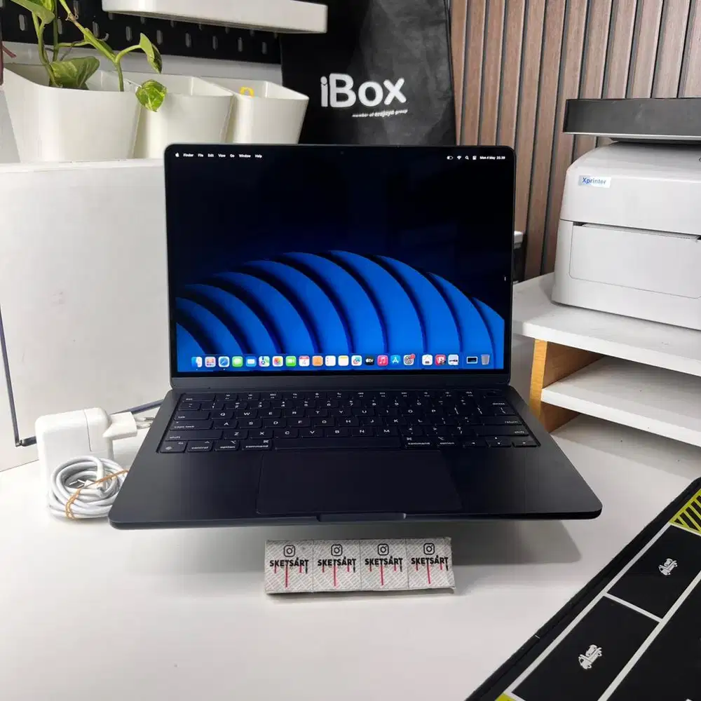 MacBook Air M3 16gb 256gb iBox Midnight Battery Health 100%