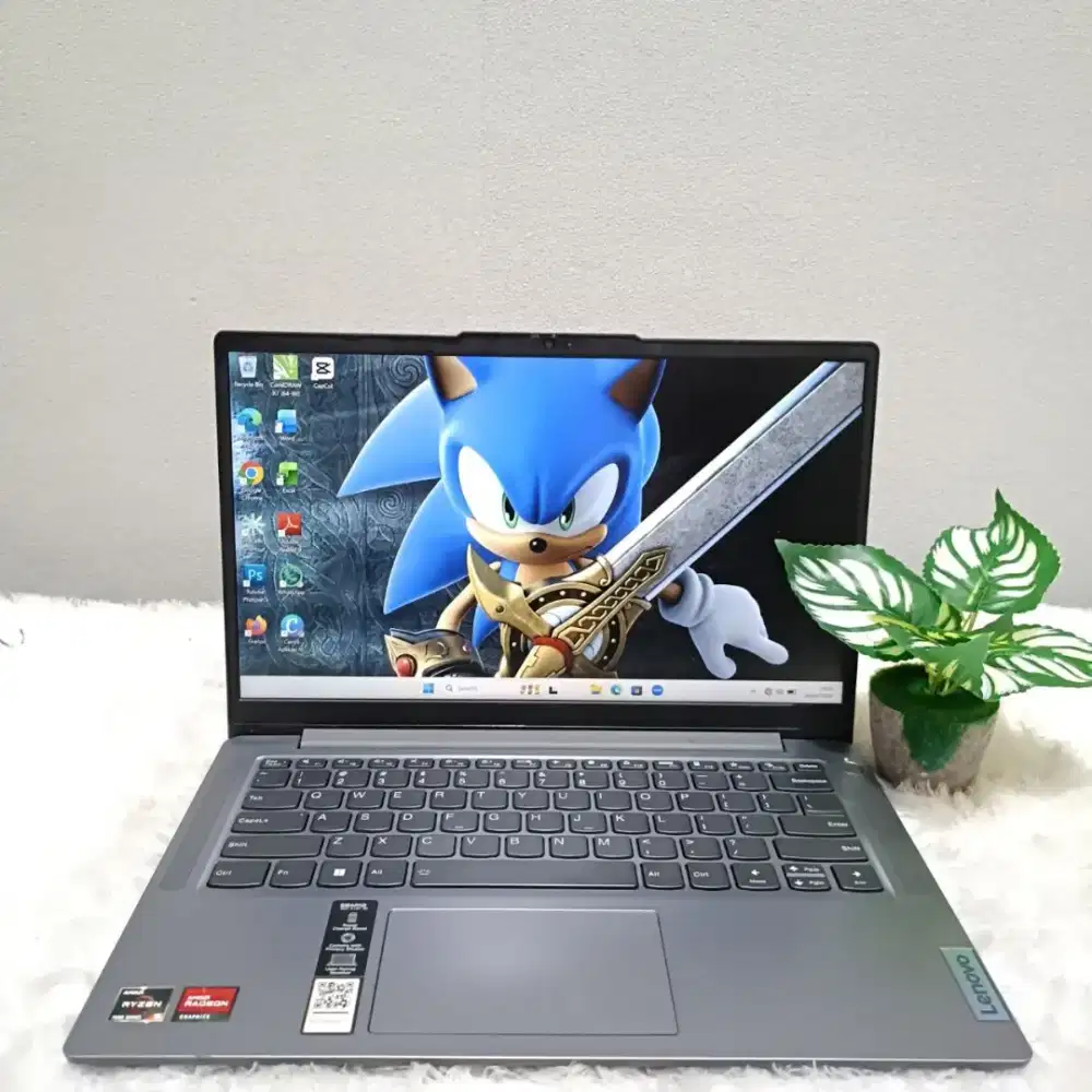 LENOVO IDEAPAD SLIM 3 RYZEN 5 7530U RAM 8GB SSD 512GB LAYAR 14.0 FHD