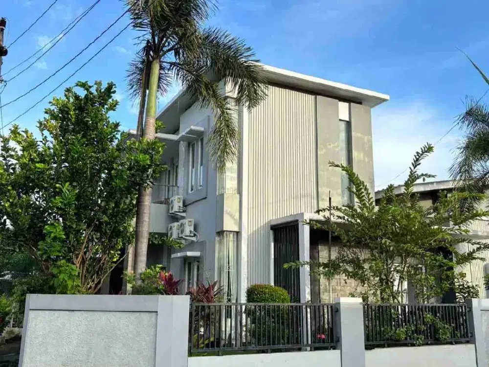 Rumah Hook 2 Lt di Jl Ngesrep Barat III Komplek PP Tinjomoyo Banyumanik