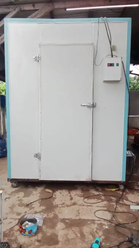 Cold storage room