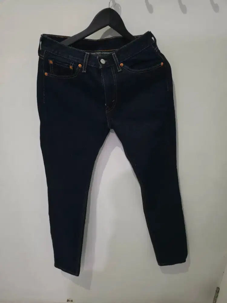 Celana jeans levis