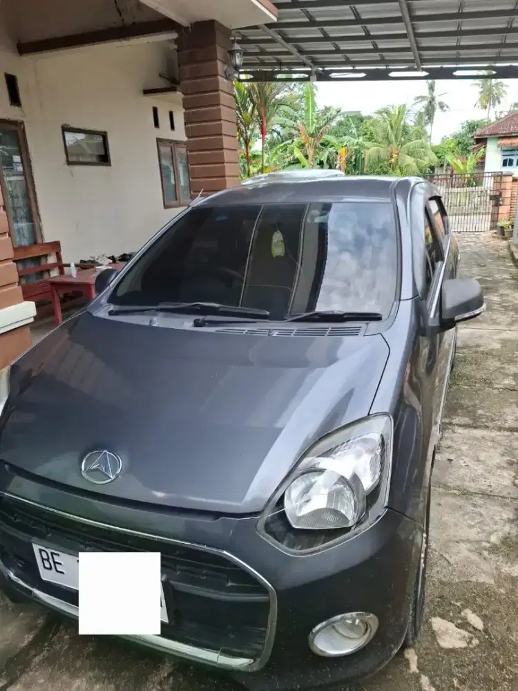 Dijual AYLA 2013 pemakaian 2014, no lecet no kendala
