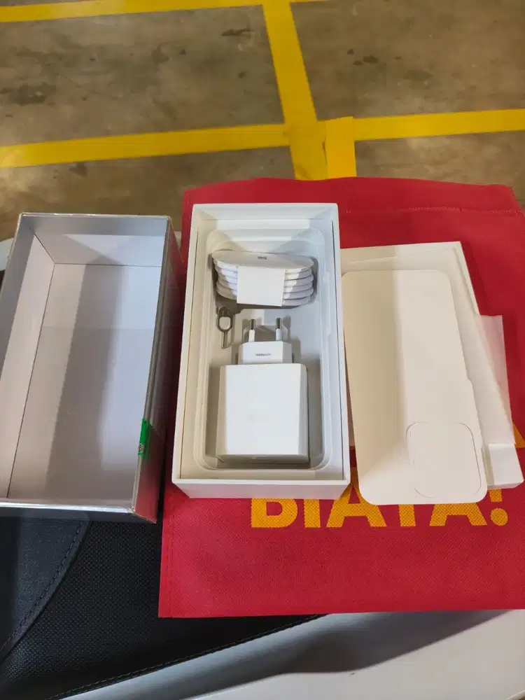 Oppo reno 15F Ram 8+8/256