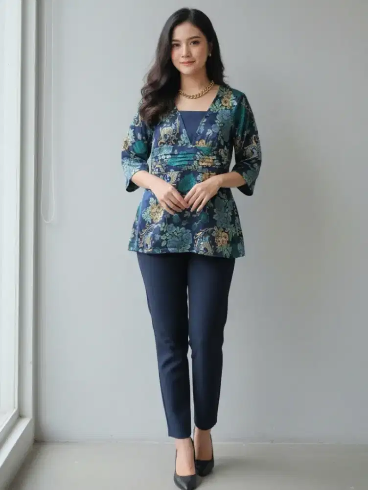 Blouse wanita brand guess